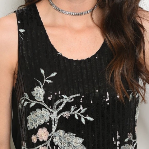 Black sleeveless sequins top w/multi floral, CUTE! - Picture 3 of 6